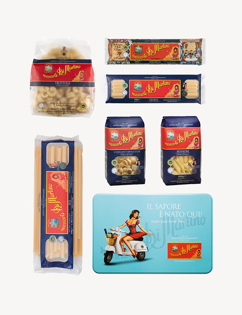 Turquoise tin box with pin-up (classic + special shapes)