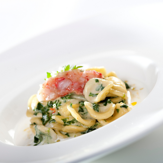 Orecchiette con gamberi e spinaci